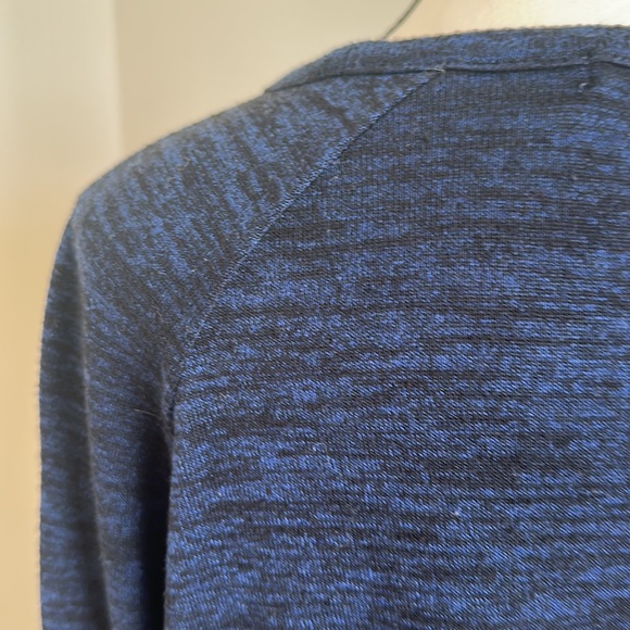 Blue and black long sleeve top - Picture 3 of 3